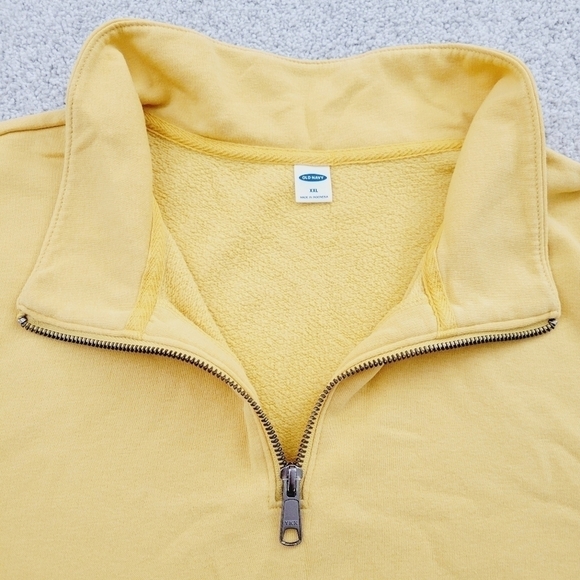 ✨️Woman's Old Navy Half-Zipper Sweatshirt✨️ - Picture 4 of 5